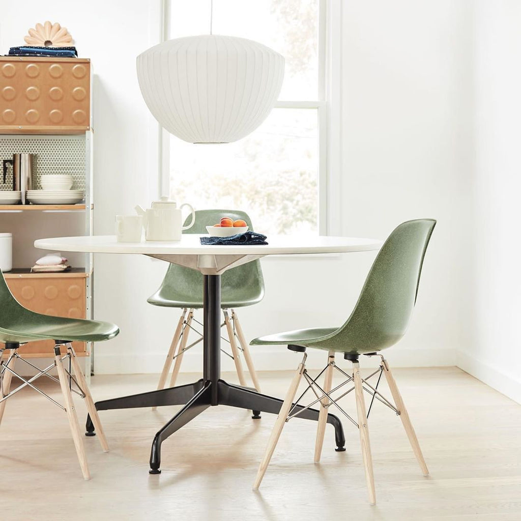 Aurea Glass Pendant Lamp With Wood Accent For Modern Interiors